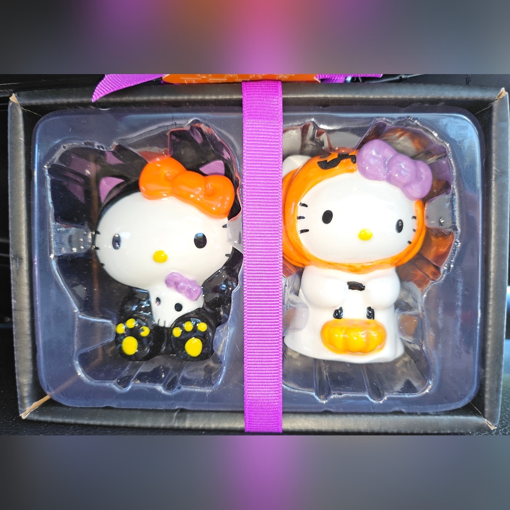 Hello Kitty Halloween Salt and Pepper Shakers